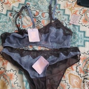 Bra and pants set